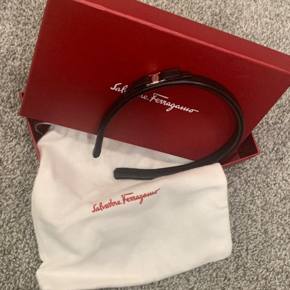 Authentic Salvatore Ferragamo Ladies leather black Bow Headband